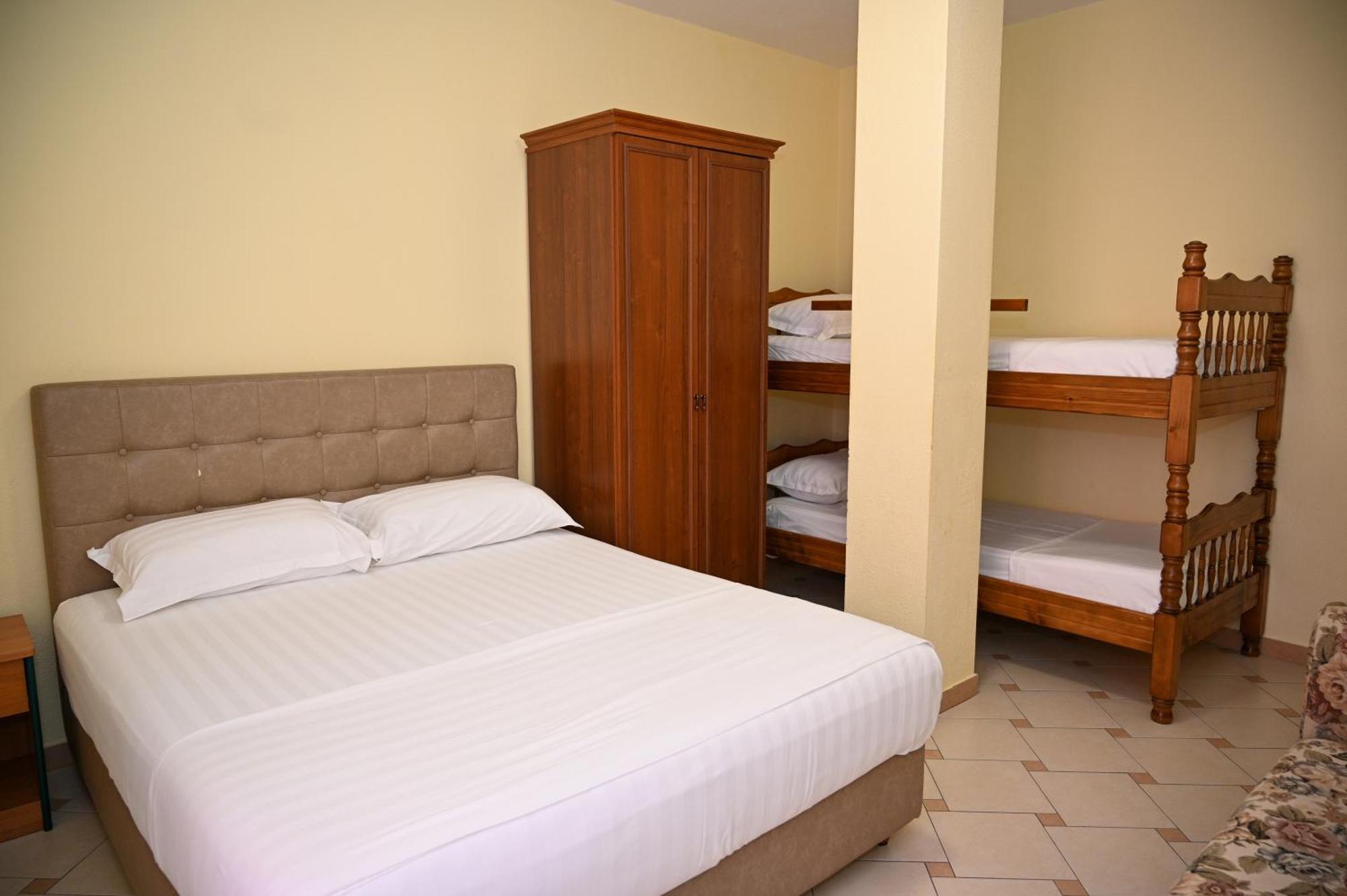 Hotel Vila Emes دراس المظهر الخارجي الصورة