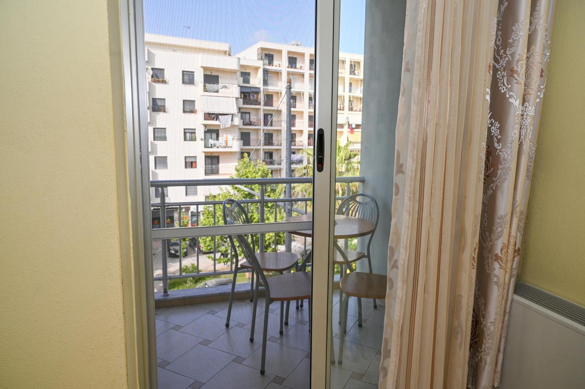 Hotel Vila Emes دراس الغرفة الصورة