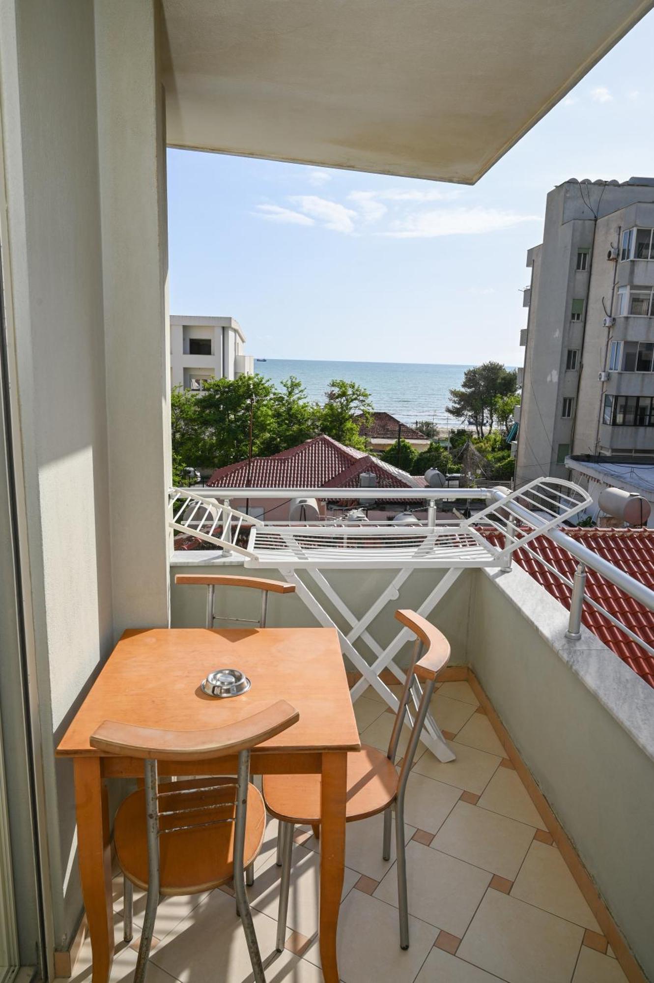 Hotel Vila Emes دراس الغرفة الصورة