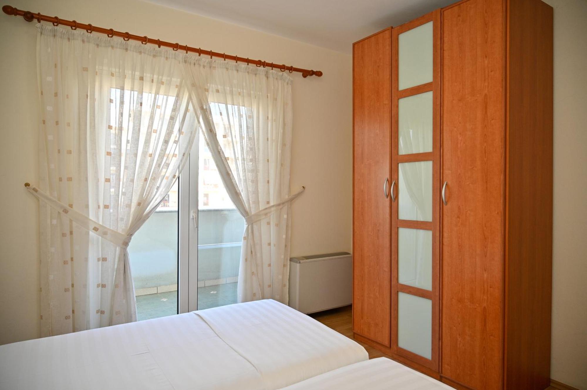 Hotel Vila Emes دراس المظهر الخارجي الصورة