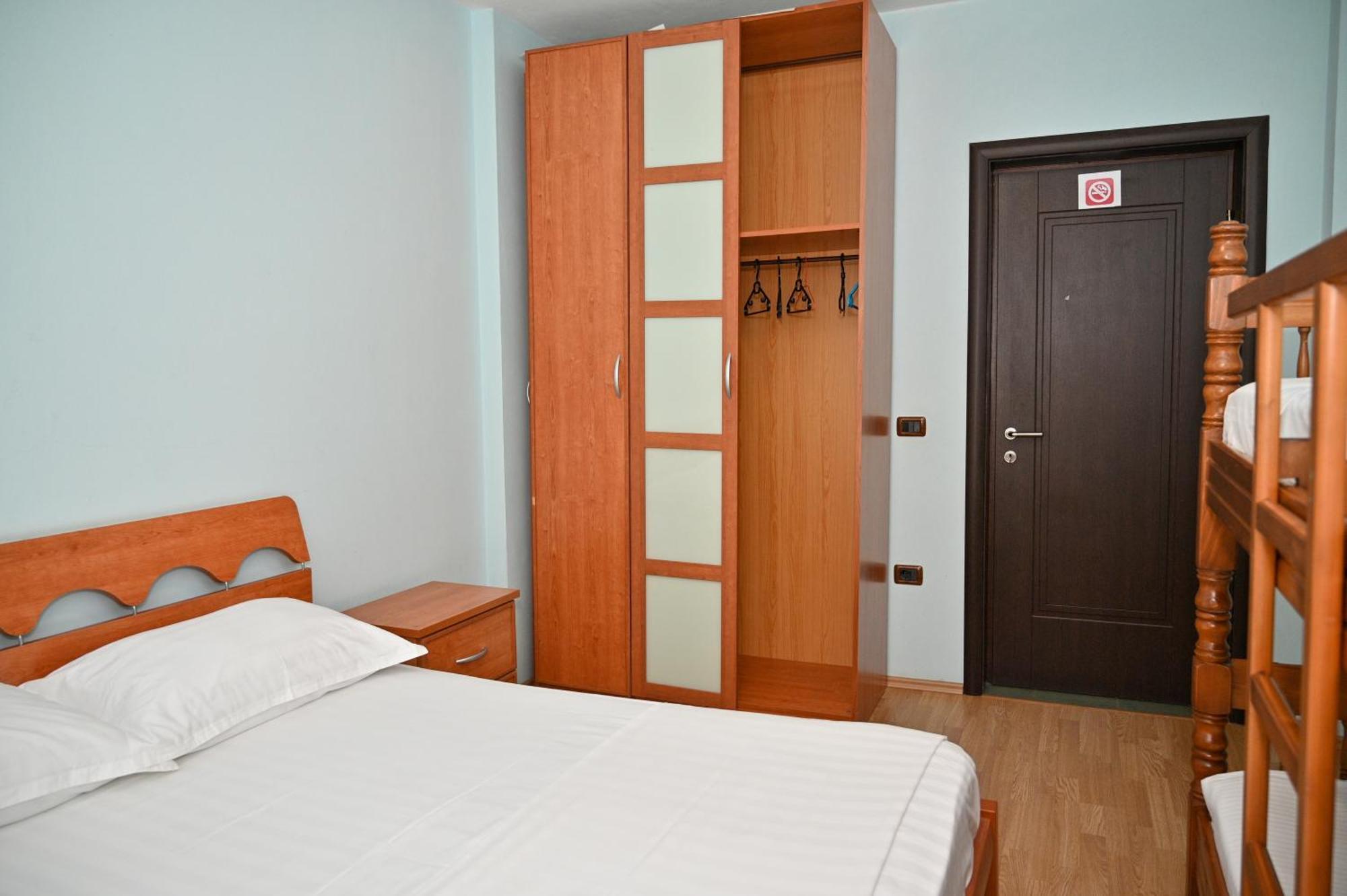 Hotel Vila Emes دراس الغرفة الصورة