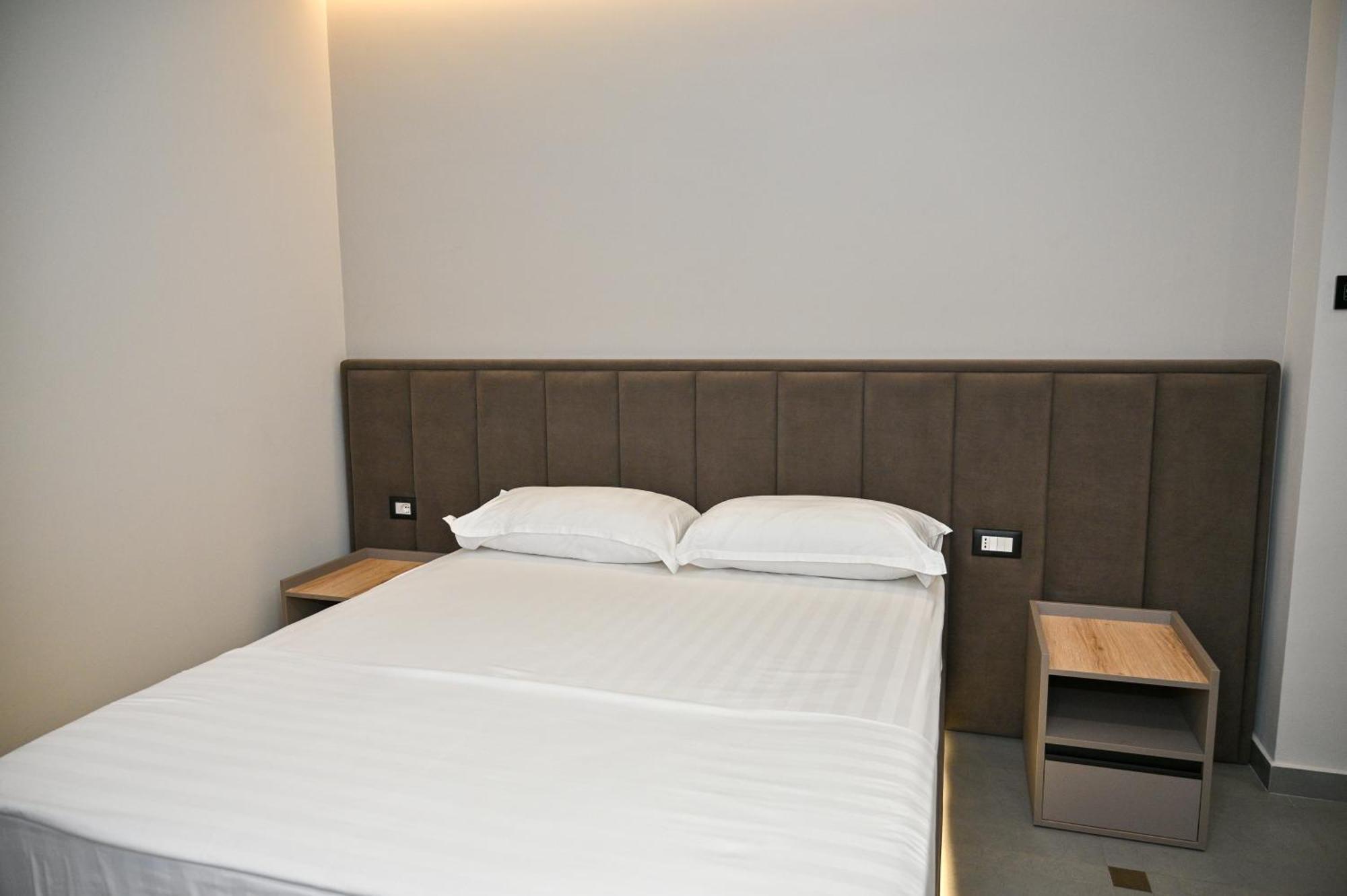 Hotel Vila Emes دراس الغرفة الصورة