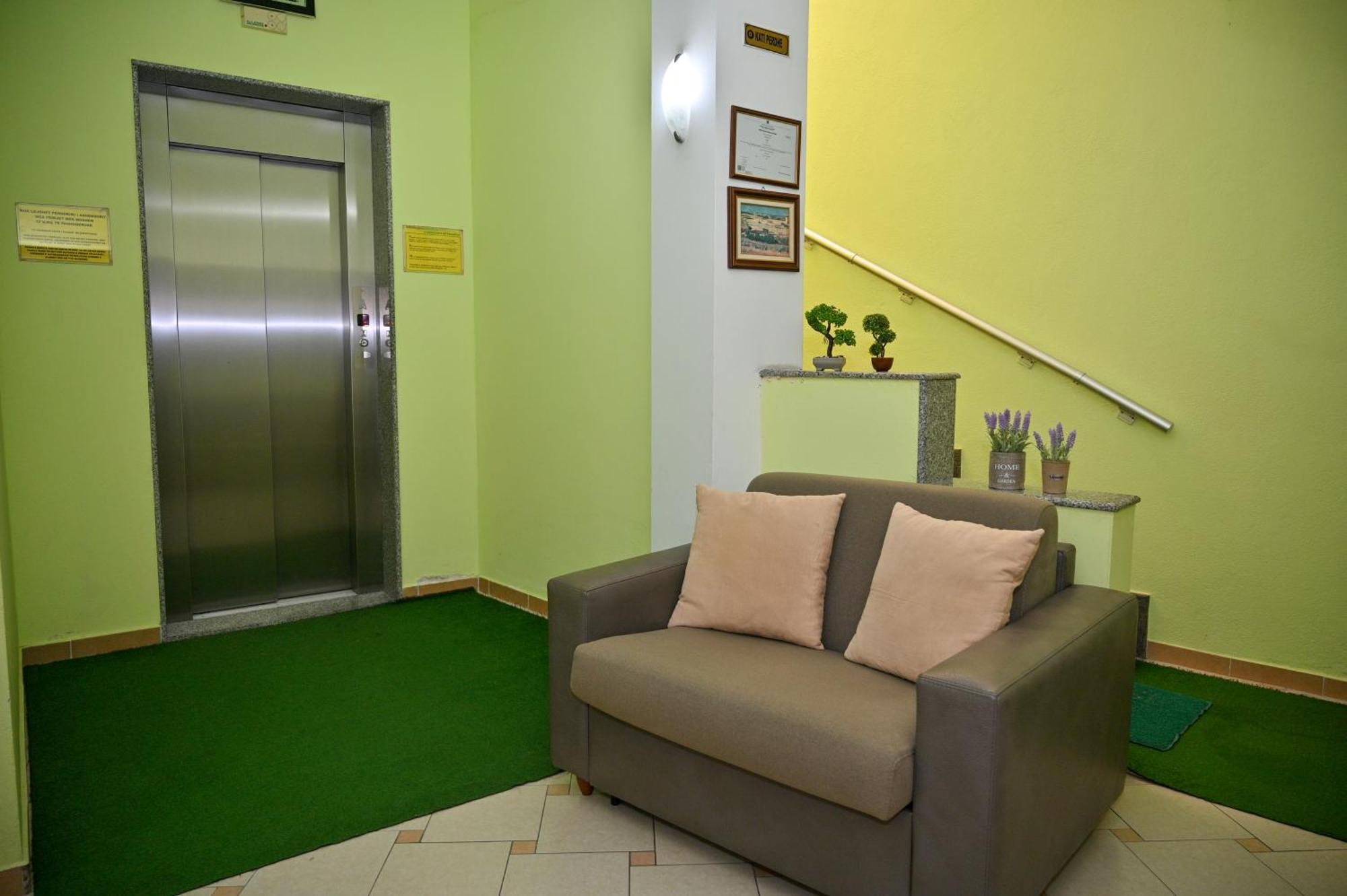 Hotel Vila Emes دراس المظهر الخارجي الصورة